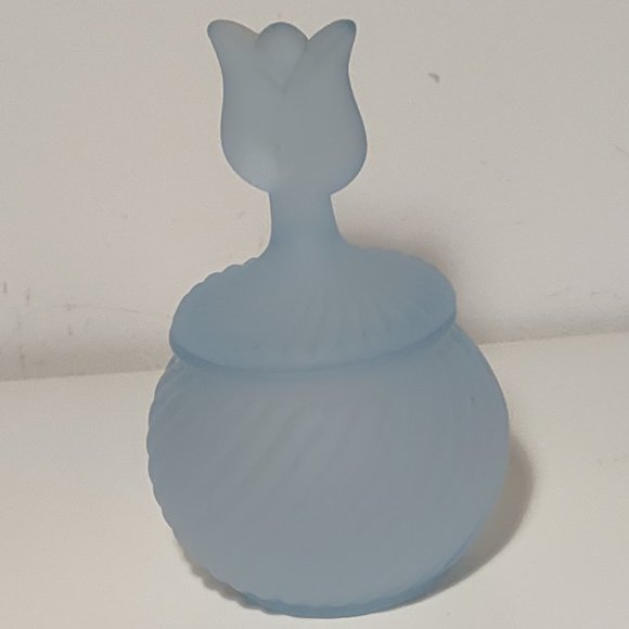 PartyLite frosted blue tulip votive holder, excellent condition - Picture 1 of 3